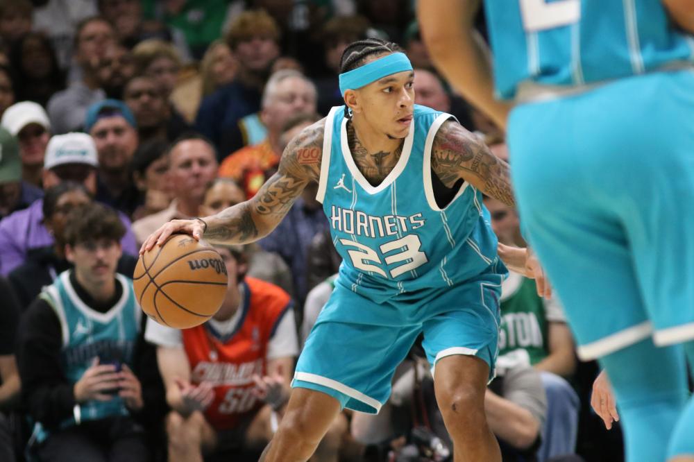 届亚洲杯中 届亚洲杯中