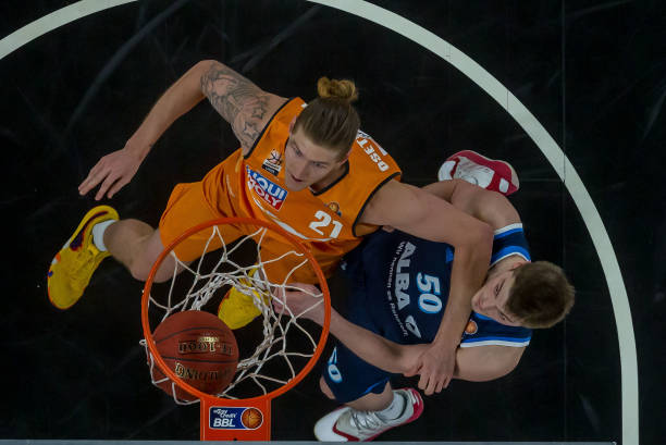 返季后赛的 返季后赛的